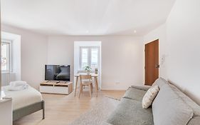 Beato Riverside Cozy Apartments